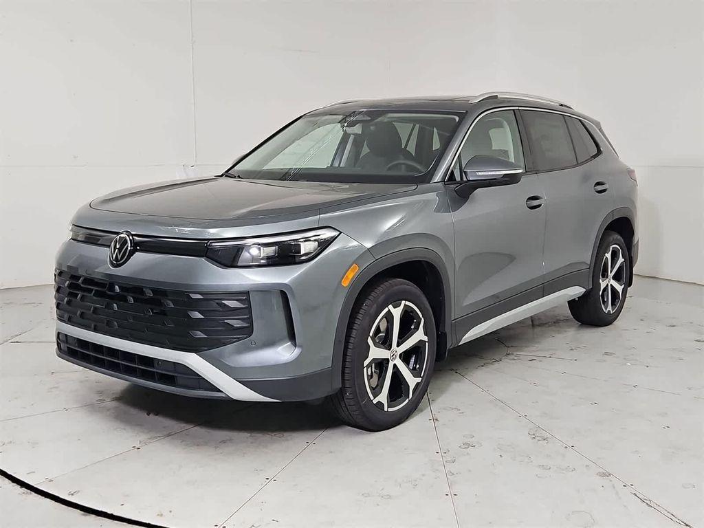 new 2025 Volkswagen Tiguan car, priced at $37,882