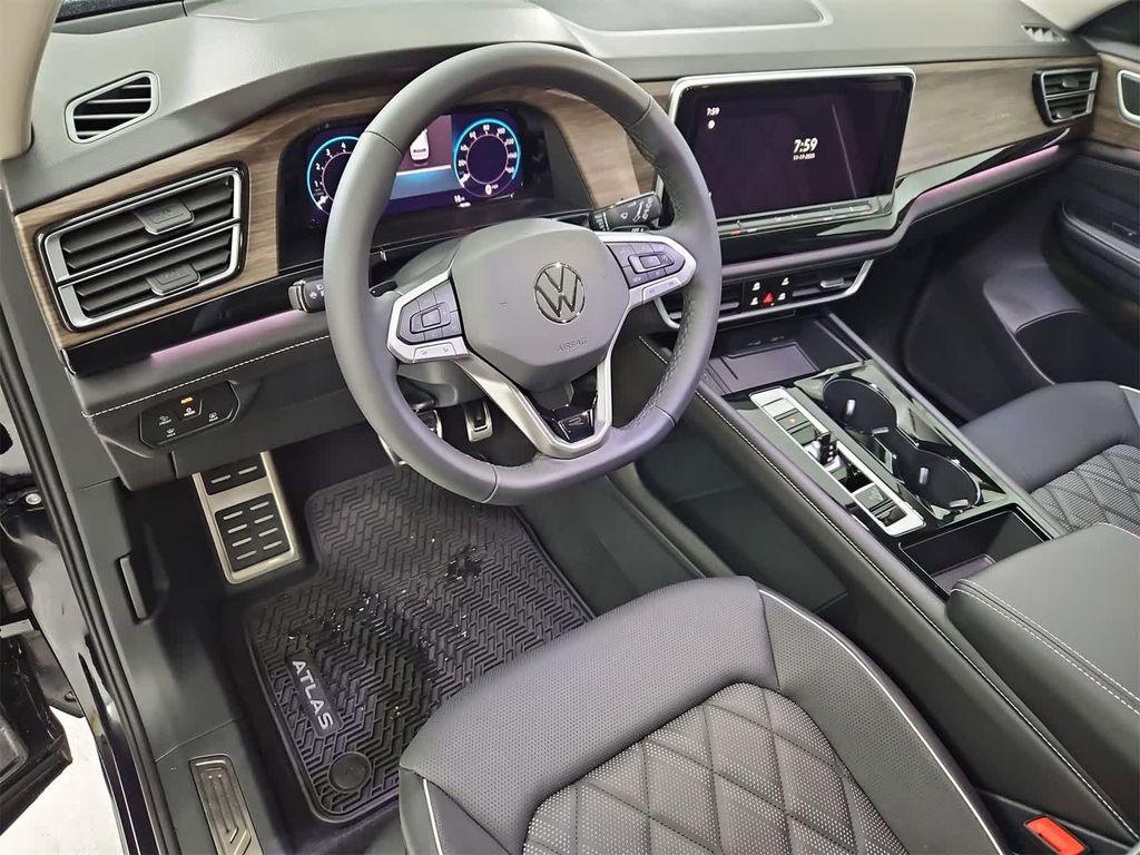 new 2026 Volkswagen Atlas car, priced at $57,654