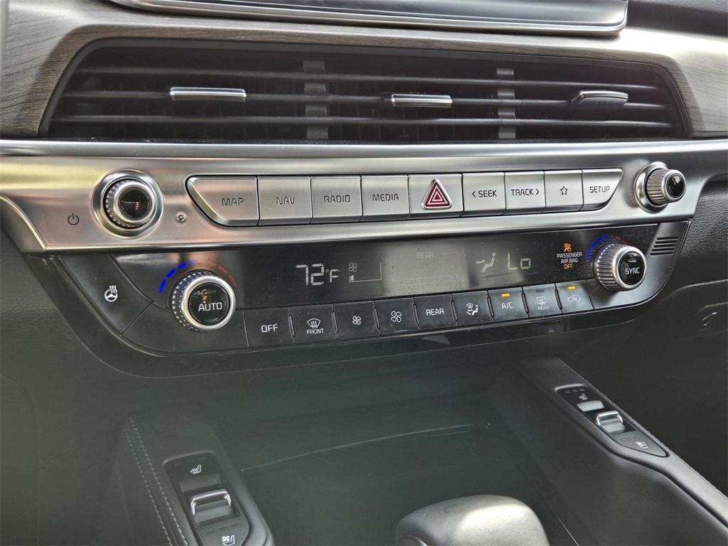 2022 Ebony Black Kia Telluride