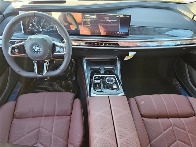 new 2025 BMW i7 car, priced at $128,125