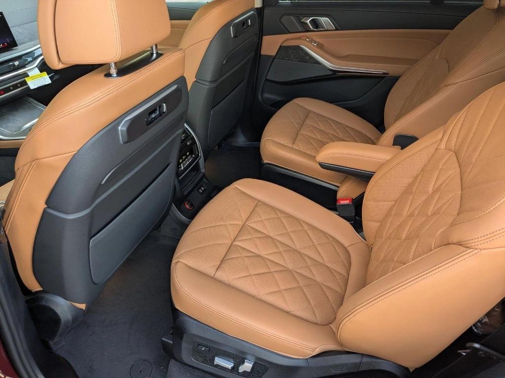 new 2026 BMW X7 car, priced at $93,155