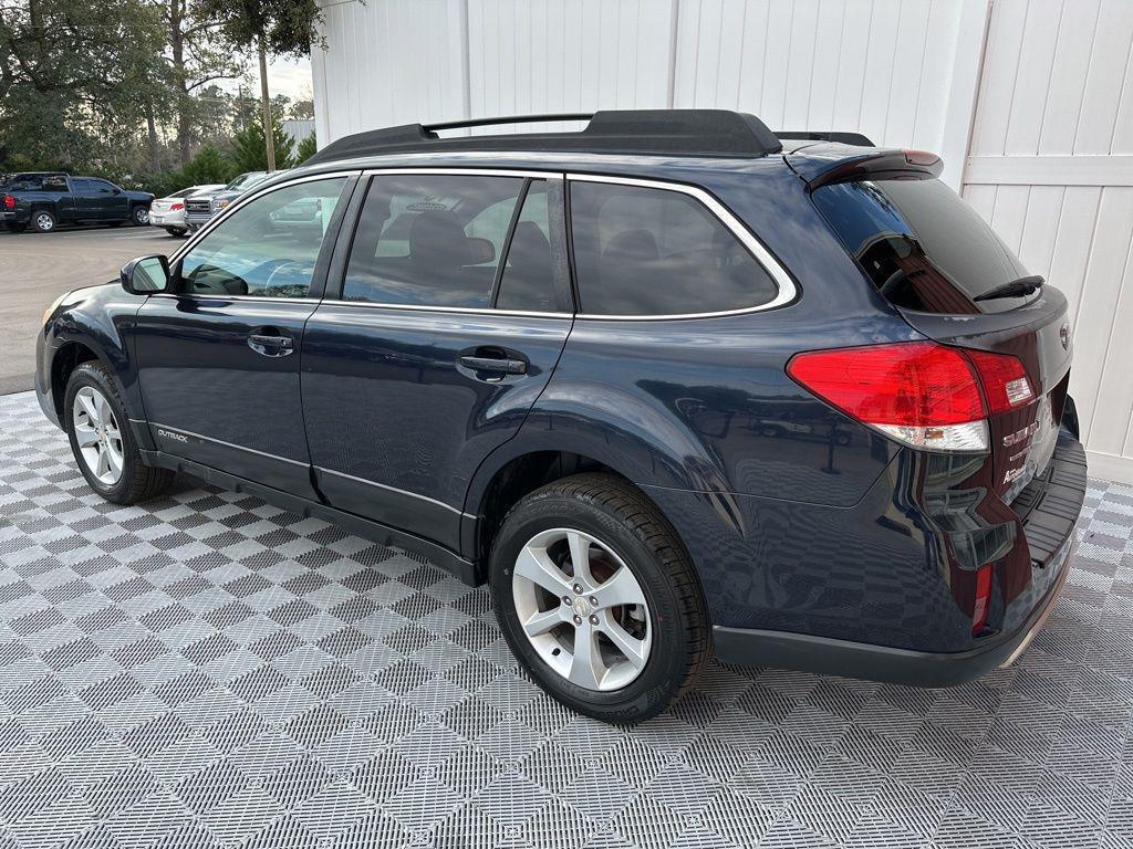 used 2013 Subaru Outback car, priced at $6,495