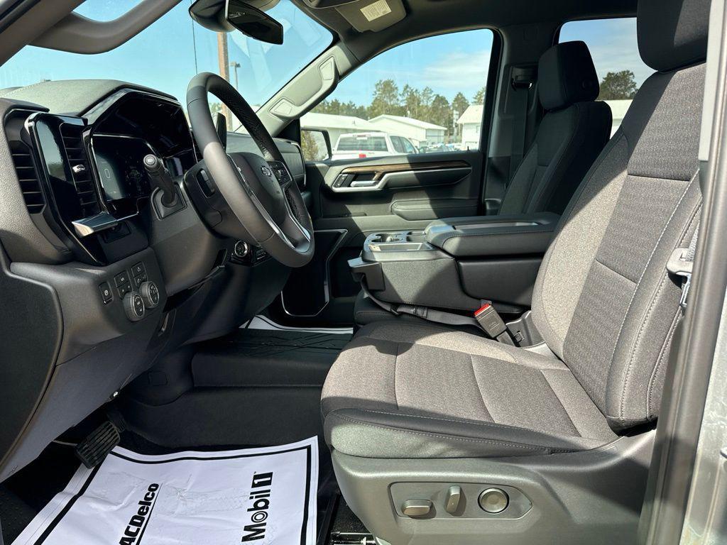 new 2026 Chevrolet Silverado 1500 car, priced at $48,905
