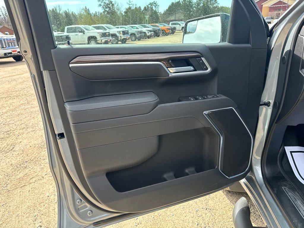 new 2026 Chevrolet Silverado 1500 car, priced at $48,905