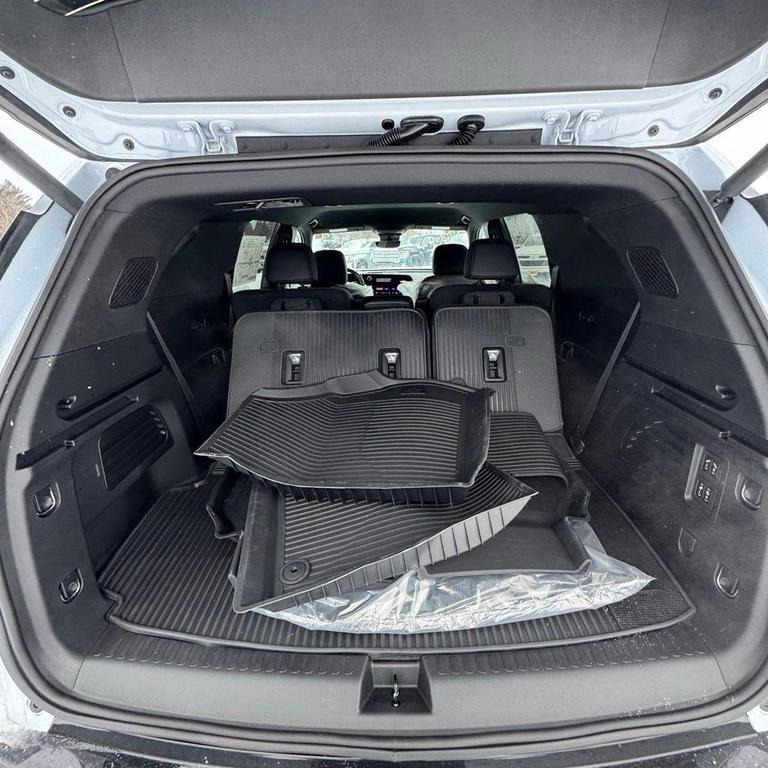 new 2026 Chevrolet Traverse car, priced at $58,315