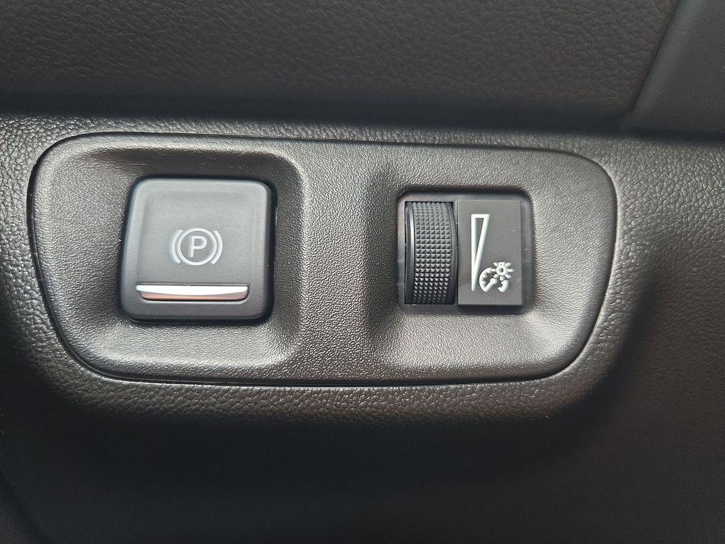 used 2023 GMC Acadia car, priced at $24,971