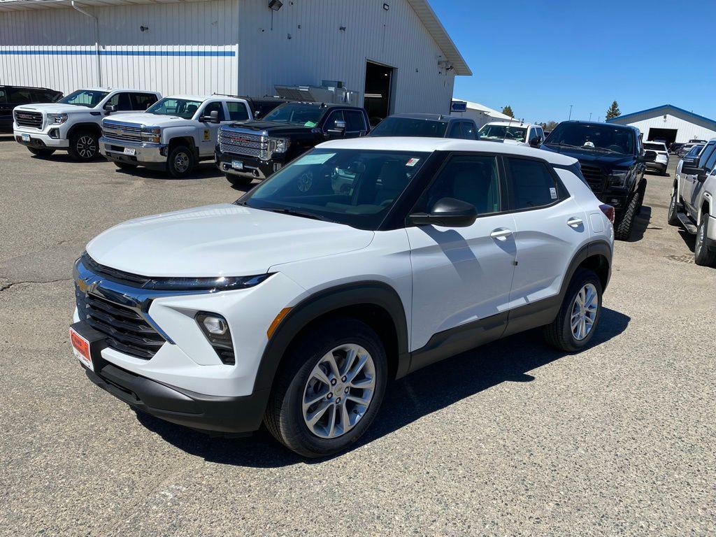 new 2026 Chevrolet TrailBlazer car, priced at $27,435