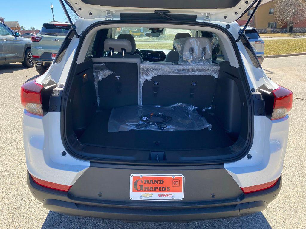 new 2026 Chevrolet TrailBlazer car, priced at $27,435