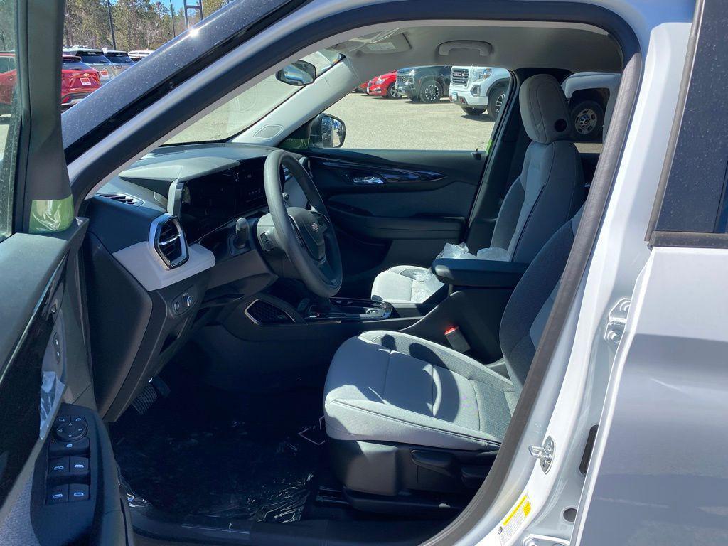new 2026 Chevrolet TrailBlazer car, priced at $27,435