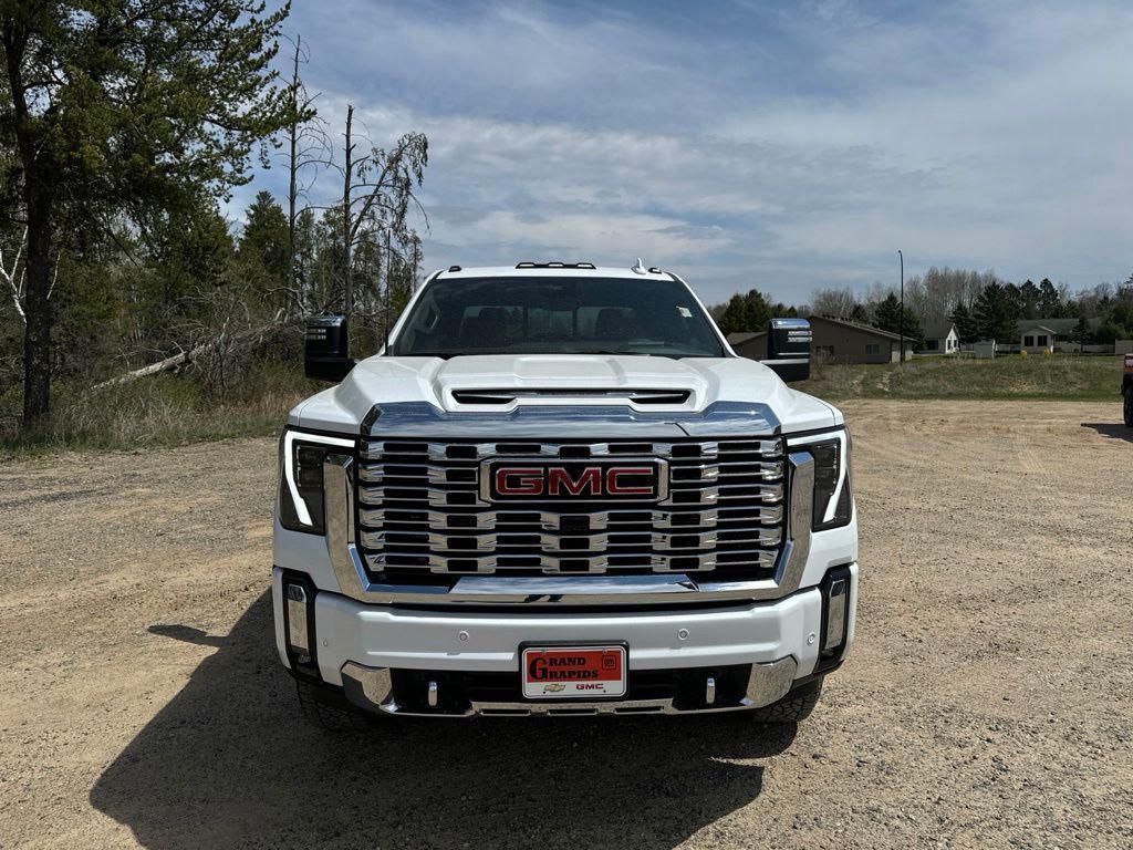 new 2026 GMC Sierra 3500 car, priced at $85,140