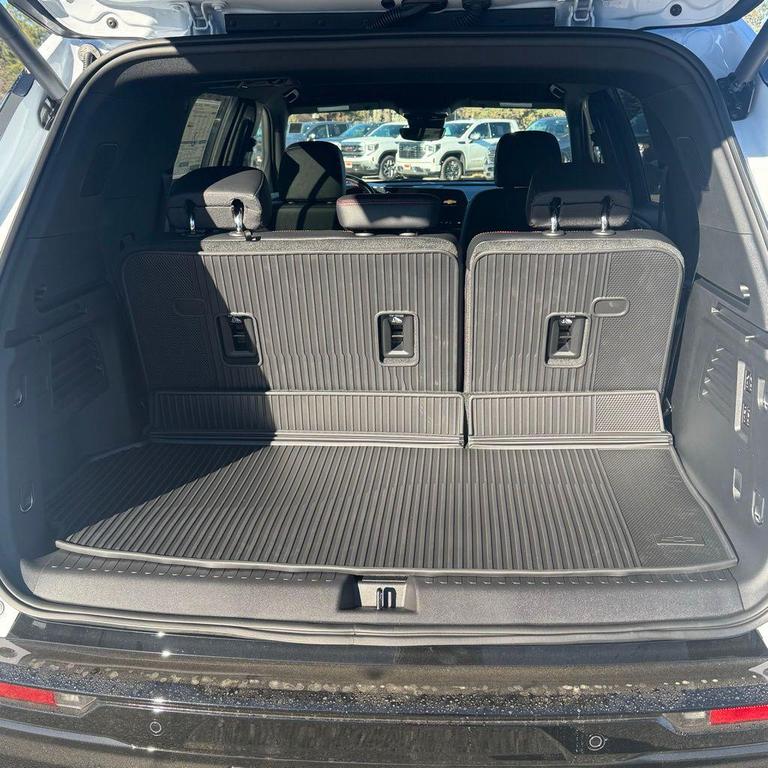 new 2026 Chevrolet Traverse car, priced at $58,315