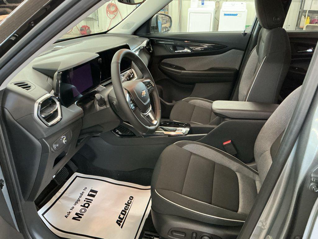 new 2026 Chevrolet TrailBlazer car, priced at $29,880