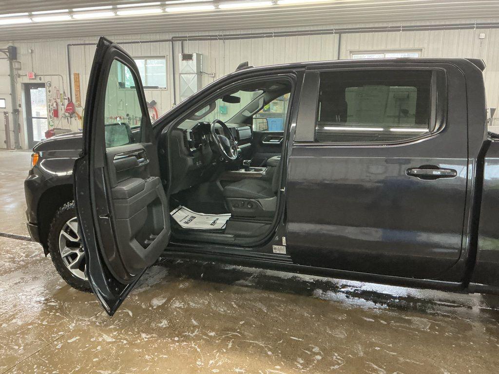 used 2022 Chevrolet Silverado 1500 car, priced at $25,978