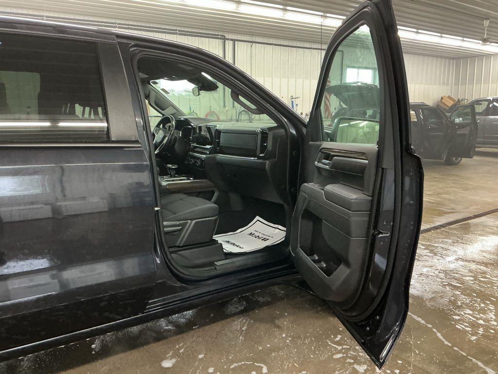 used 2022 Chevrolet Silverado 1500 car, priced at $25,978