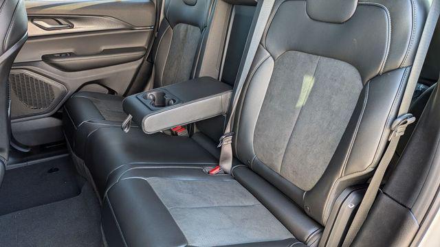 new 2025 Jeep Grand Cherokee car, priced at $33,122