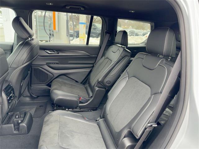 new 2025 Jeep Grand Cherokee L car, priced at $43,169