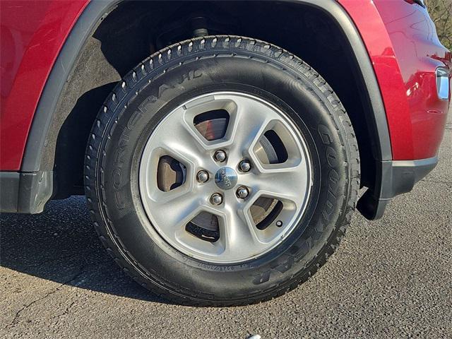 used 2017 Jeep Grand Cherokee car, priced at $13,700