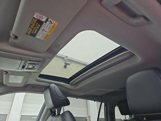 used 2023 Toyota Highlander car, priced at $35,388