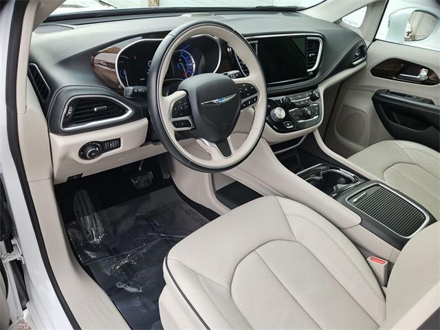 used 2021 Chrysler Pacifica Hybrid car, priced at $24,000