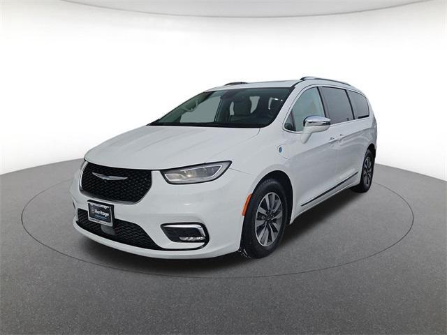 used 2021 Chrysler Pacifica Hybrid car, priced at $24,500