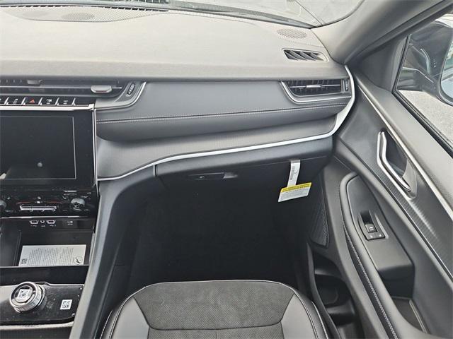 new 2025 Jeep Grand Cherokee L car, priced at $37,368