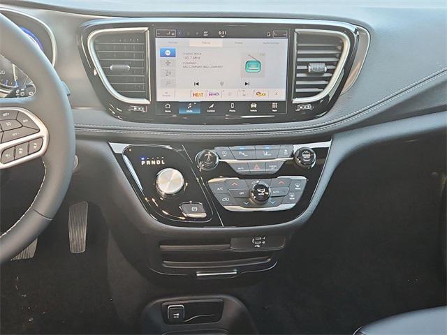 new 2026 Chrysler Pacifica car, priced at $38,905