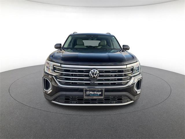 used 2025 Volkswagen Atlas car, priced at $35,500