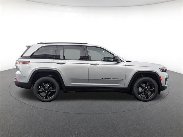 new 2025 Jeep Grand Cherokee car, priced at $44,166