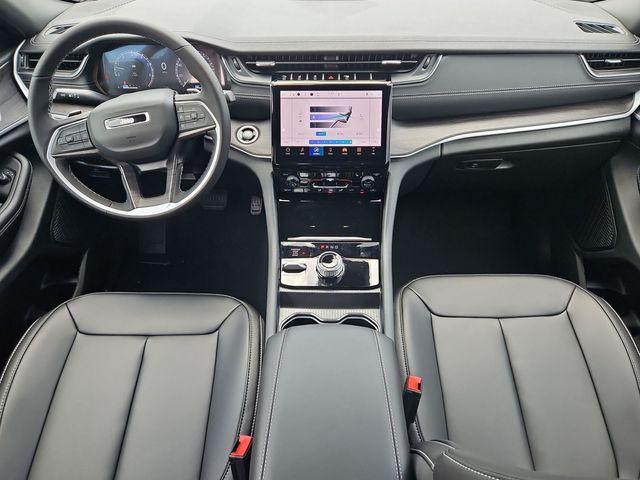 new 2025 Jeep Grand Cherokee car, priced at $36,455