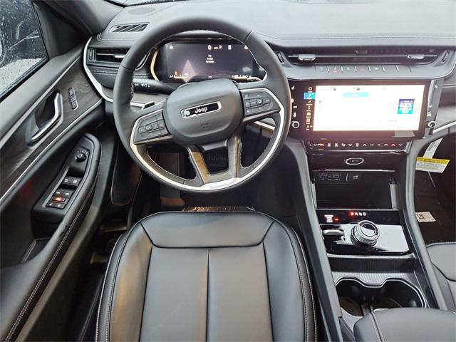 new 2026 Jeep Grand Cherokee car, priced at $48,498