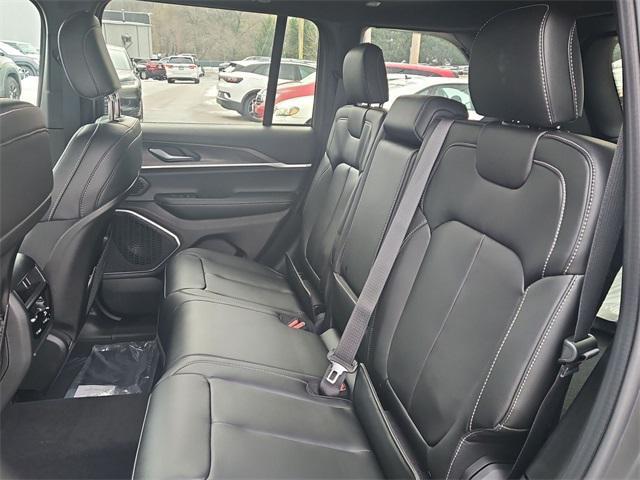 new 2026 Jeep Grand Cherokee car, priced at $48,498