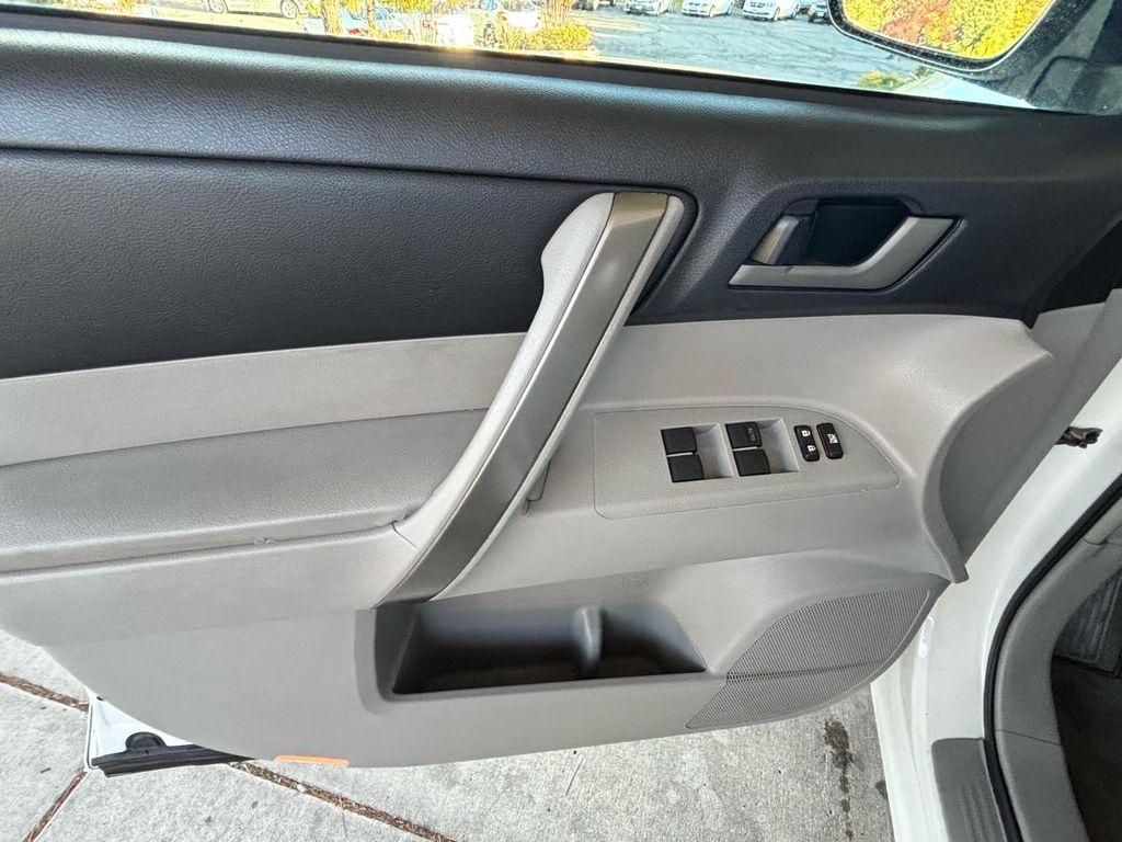 used 2010 Toyota Highlander car, priced at $13,998