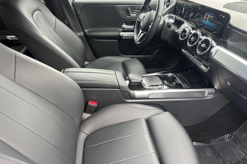 used 2022 Mercedes-Benz GLB 250 car, priced at $30,130