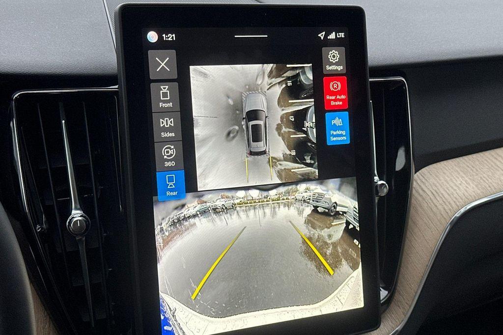 new 2026 Volvo XC60 car, priced at $57,985