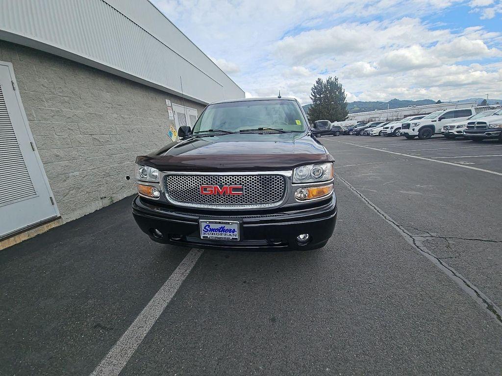 used 2002 GMC Yukon car, priced at $11,950