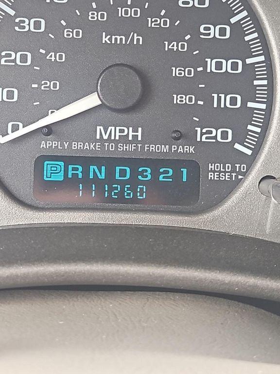 used 2002 GMC Yukon car, priced at $11,950