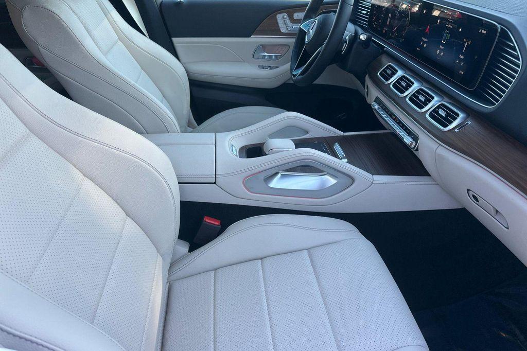 new 2026 Mercedes-Benz GLE 350 car, priced at $69,215