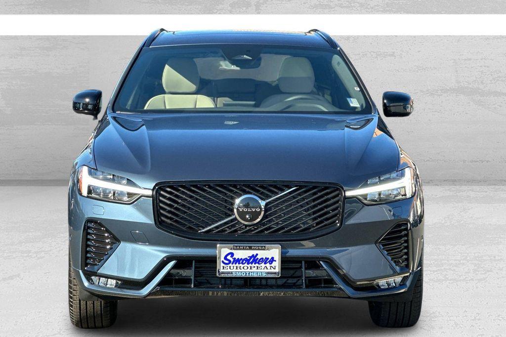 new 2026 Volvo XC60 car, priced at $58,015