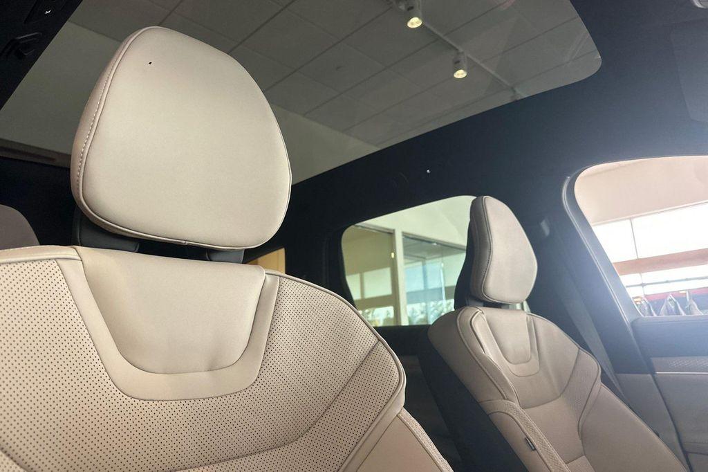 new 2025 Volvo EX90 car, priced at $82,940