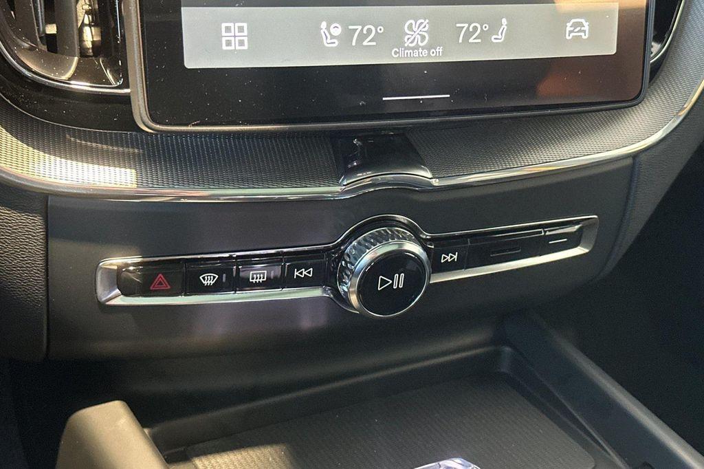 new 2026 Volvo XC60 Plug-In Hybrid car, priced at $84,545