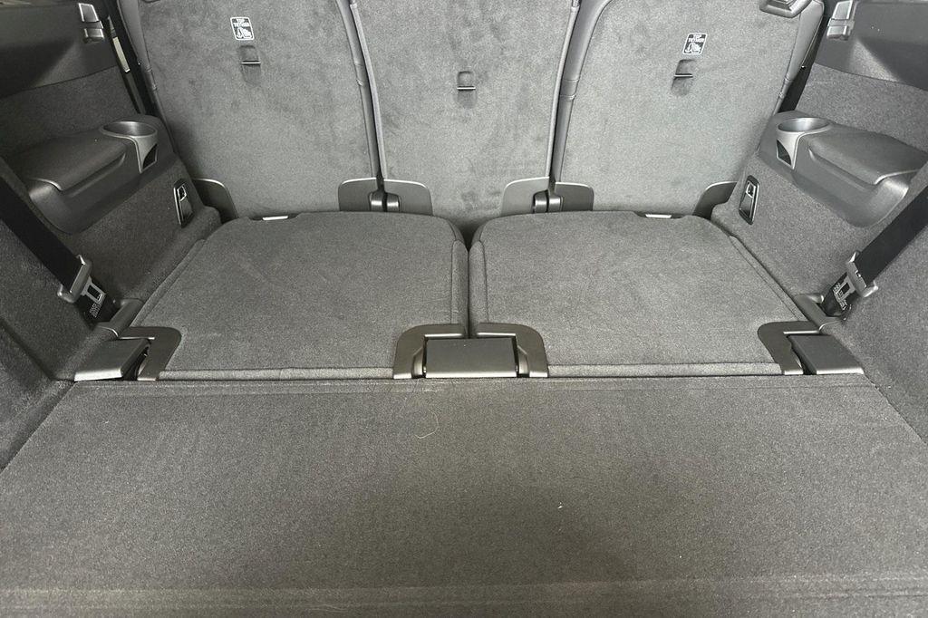 new 2025 Volvo XC90 car, priced at $57,155