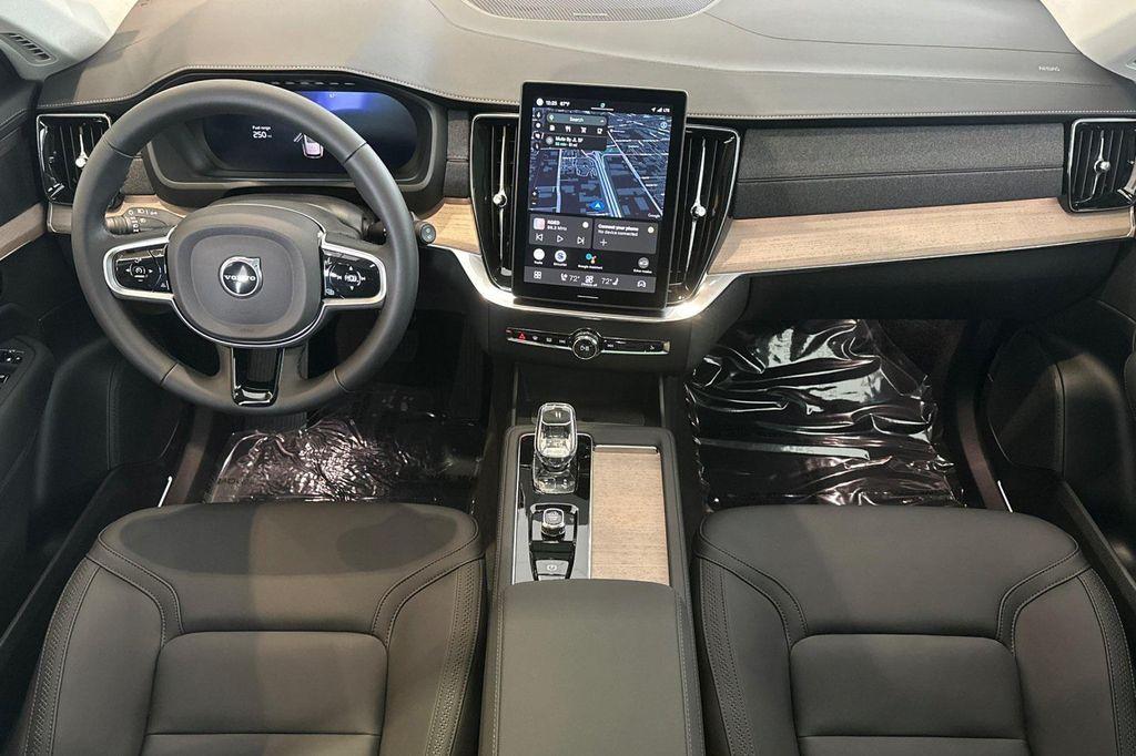 new 2025 Volvo XC90 car, priced at $57,155