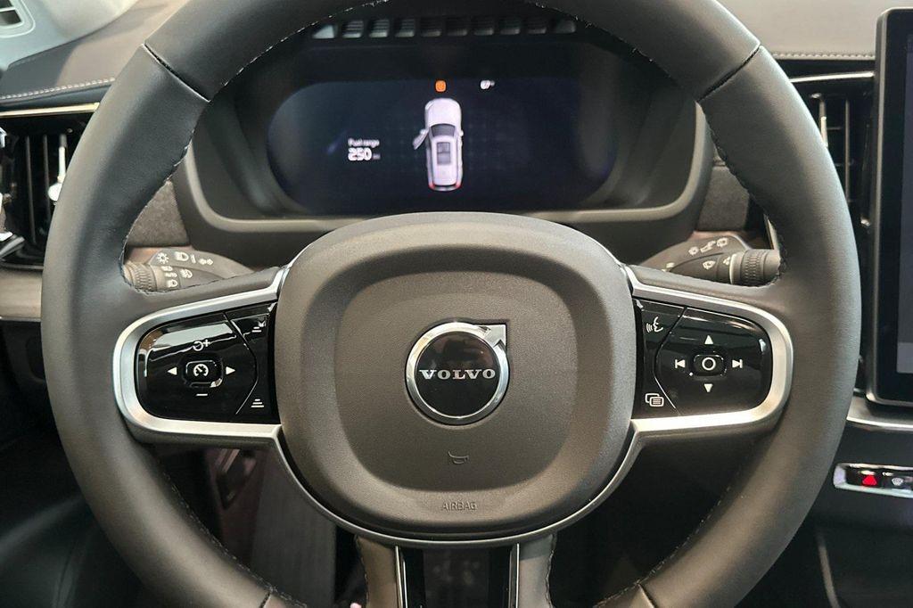new 2025 Volvo XC90 car, priced at $57,155