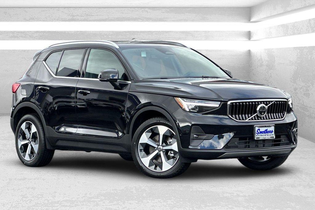 used 2025 Volvo XC40 car, priced at $37,408