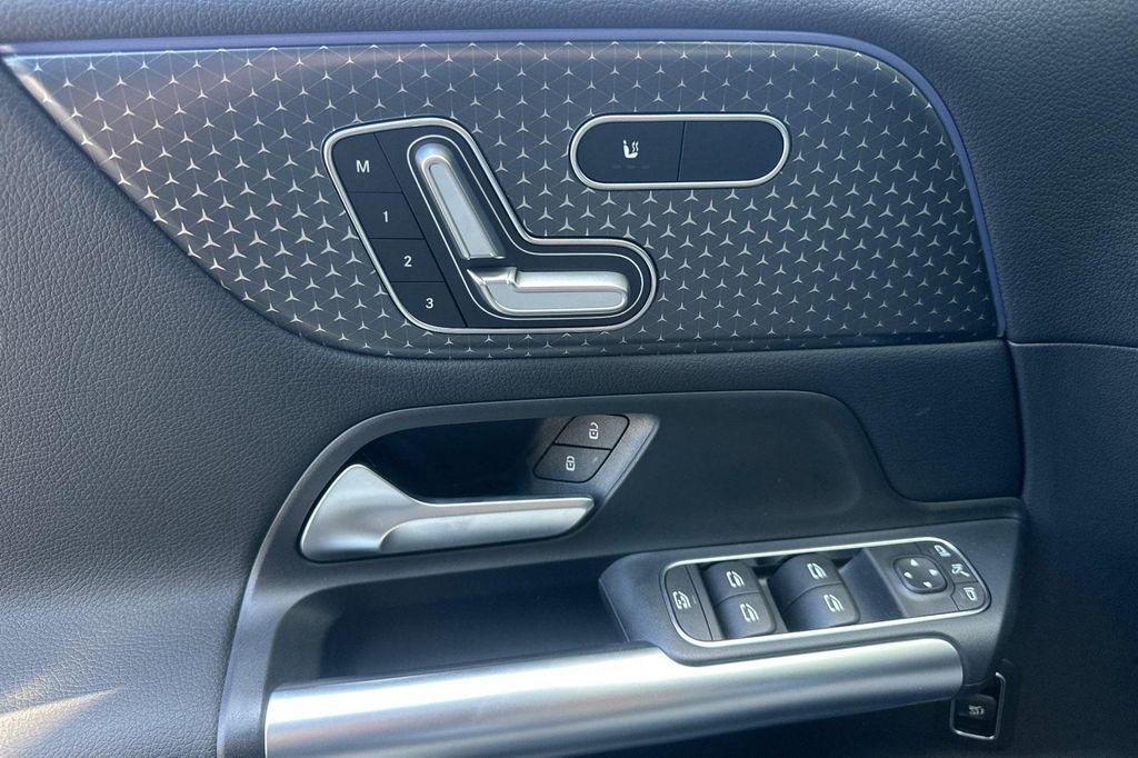 used 2025 Mercedes-Benz GLA 250 car, priced at $41,881