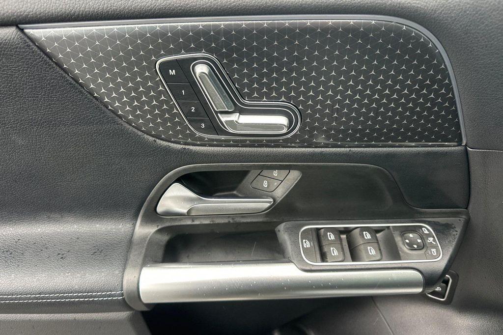 used 2025 Mercedes-Benz GLA 250 car, priced at $41,881