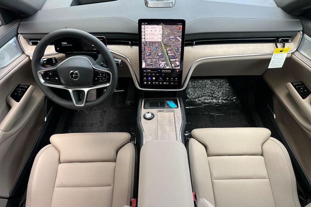 new 2025 Volvo EX90 car, priced at $95,140