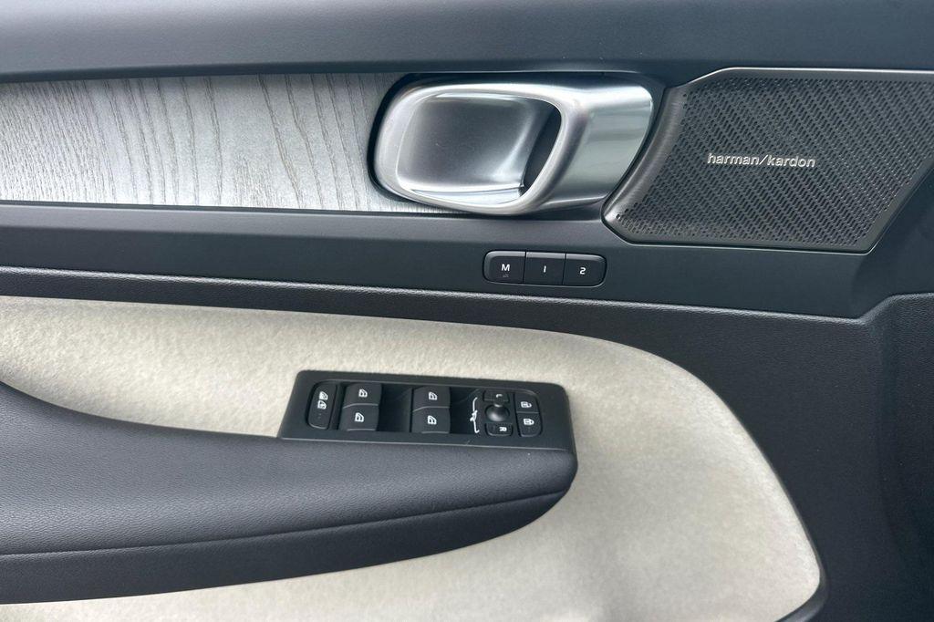 new 2026 Volvo XC40 car, priced at $53,985