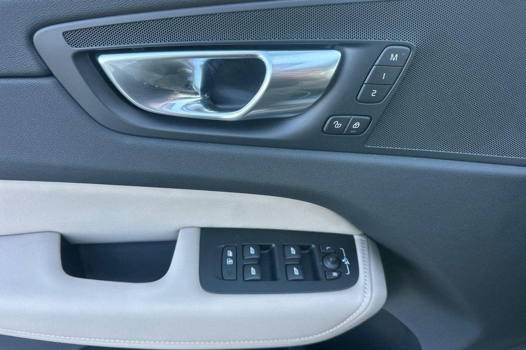 new 2026 Volvo XC60 car, priced at $57,985