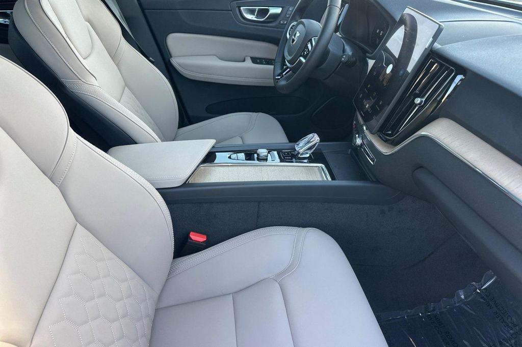 new 2026 Volvo XC60 car, priced at $57,985